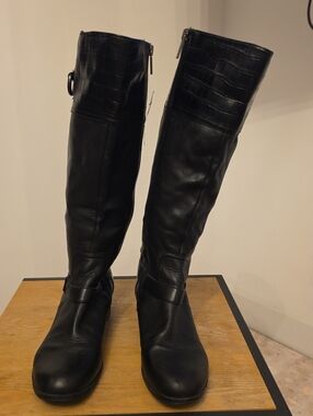 Bandolino Black Full Zip Tall Boot. 9